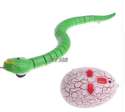 Novelty Remote Control Snake Rattlesnake Animal Trick Terrifying Mischief Toy - TryKid