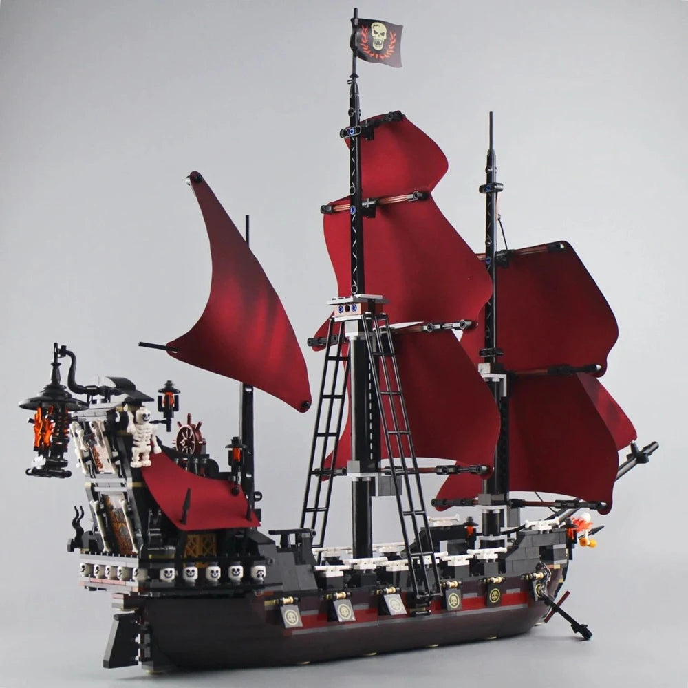 Ghost ship Pirates of the Caribbean Building blocks Queen Anne Revenge Battleship Black Pearl Ship Model Bricks toy kid gift