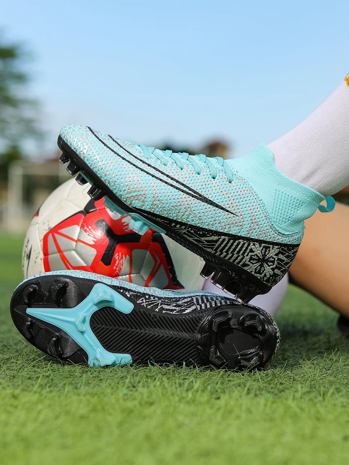 Professional Men Football Boots Training Soccer Cleats Kids Boys Footb all Shoes Unisex Sneaker Wholesale Outdoor Ultralight